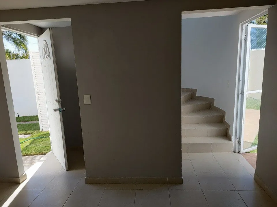 Foto 2 de Casa en Venta en Base Aérea - Parque Real 233