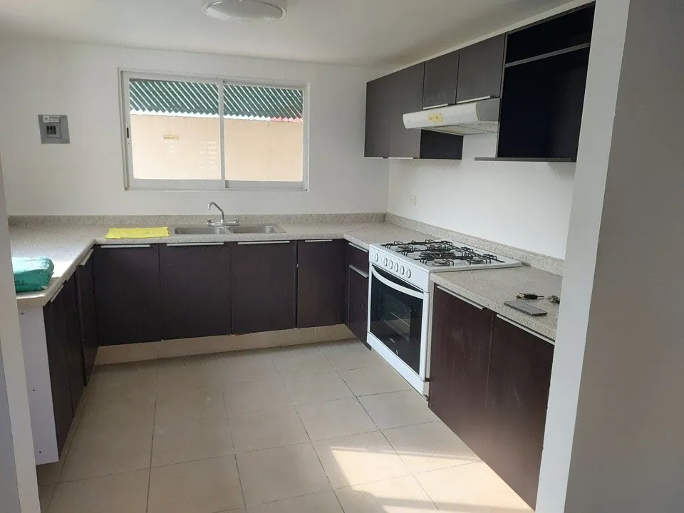 Foto 5 de Casa en Venta en Base Aérea - Parque Real 233