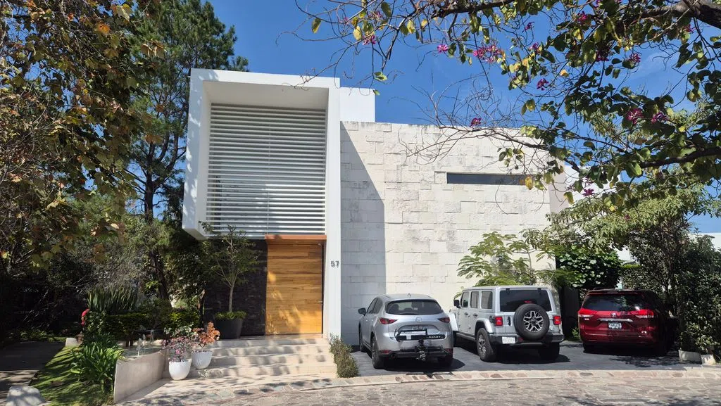 Foto 5 de Casa en venta y renta en Avenida Juan Palomar Y Arias, Res Virreyes, Zapopan