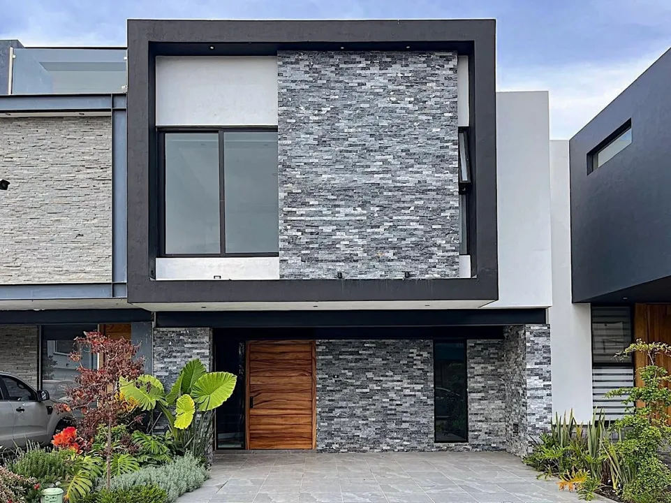 Casa nueva en venta, en Coto  C La Cima