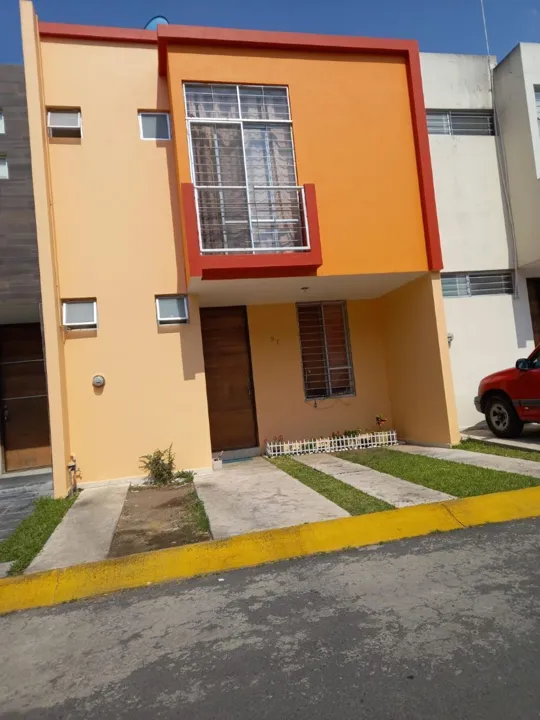 Foto 2 de Casa en venta en Oyamel, El Fortín Zapopan