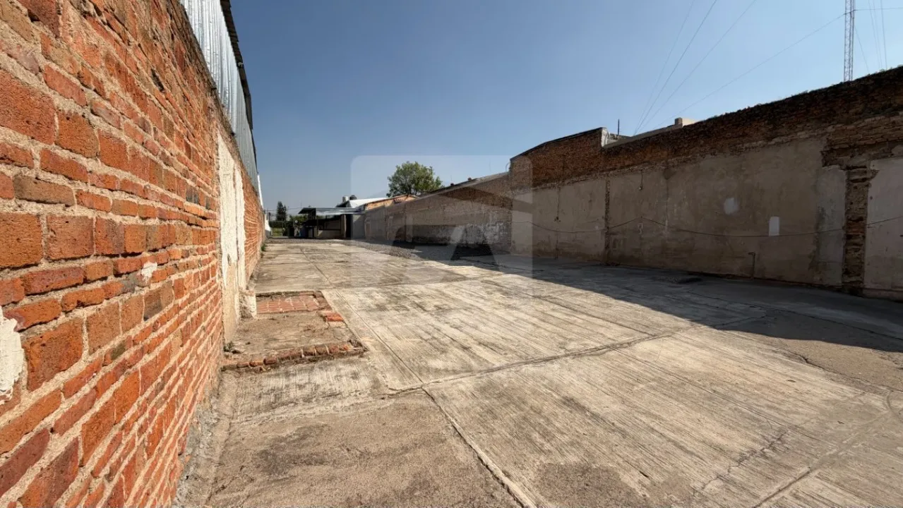 Terreno en venta en Calle Juan de Dios Robledo, Blanco y Cuellar , Guadalajara