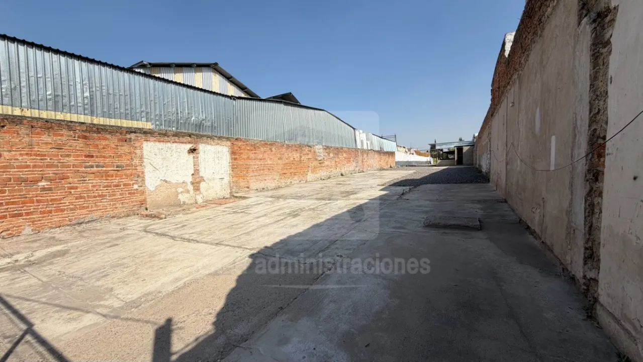 Foto 6 de Terreno en venta en Calle Juan de Dios Robledo, Blanco y Cuellar , Guadalajara