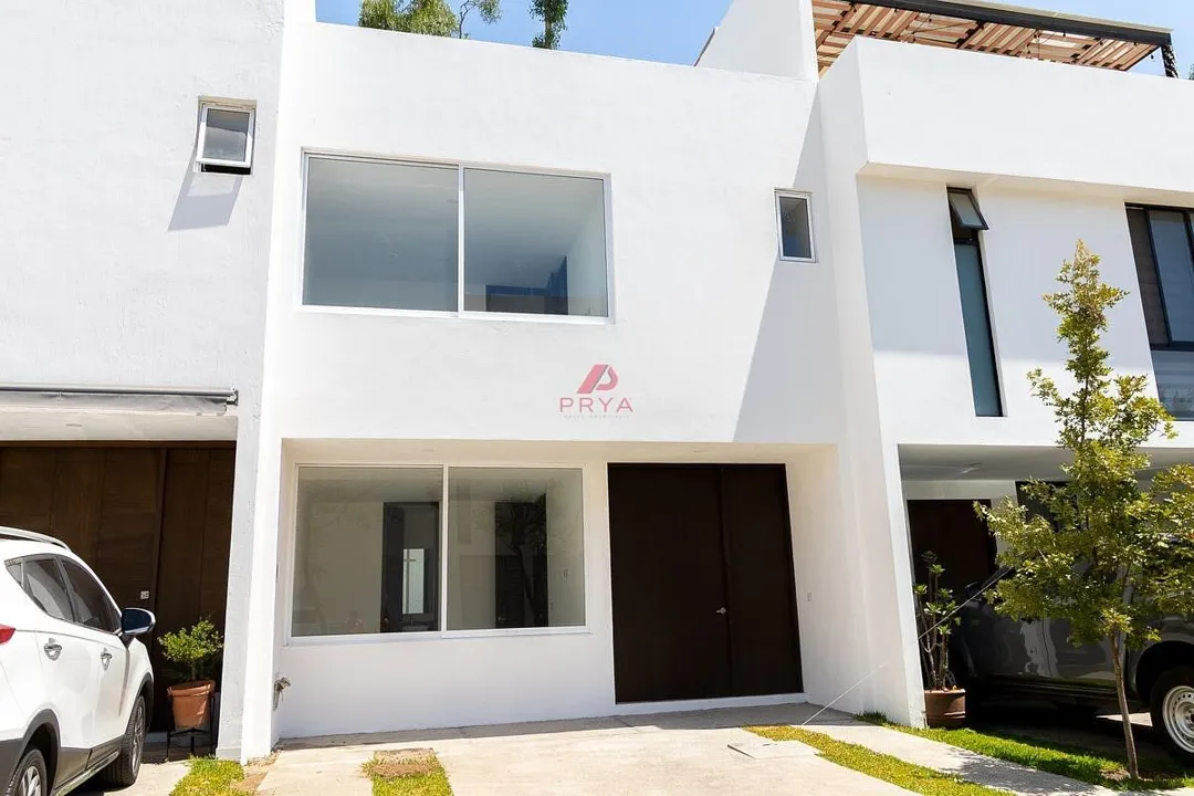 Foto 2 de Casa en Venta en  Mariano Otero, Zapopan.