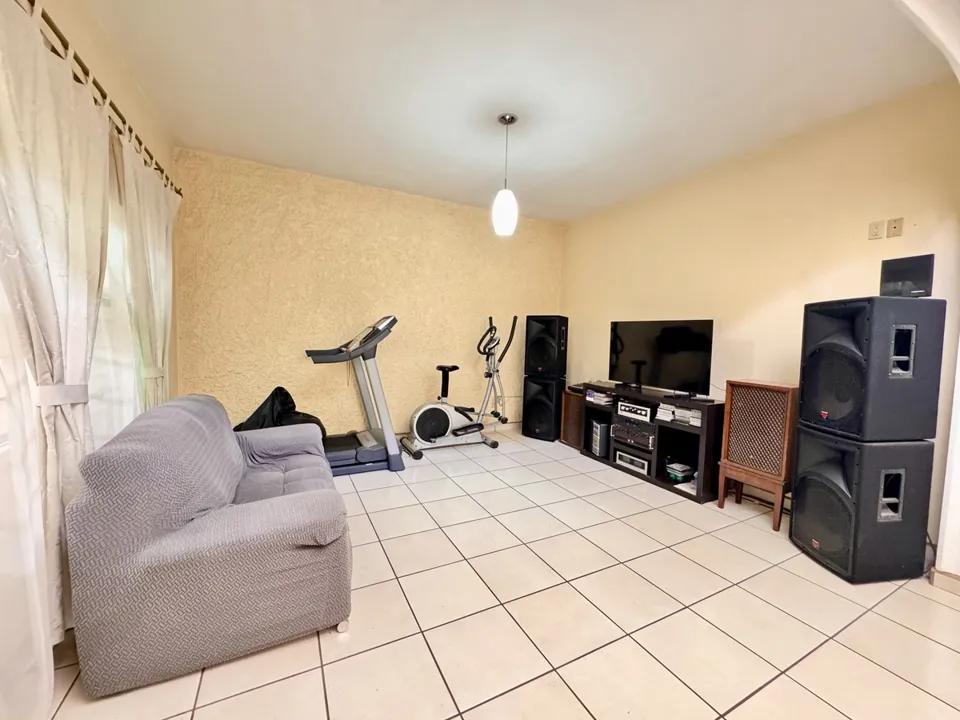 Foto 7 de Oportunidad de Inversión en San Agustin: Casa, Bodega y Local en Uno