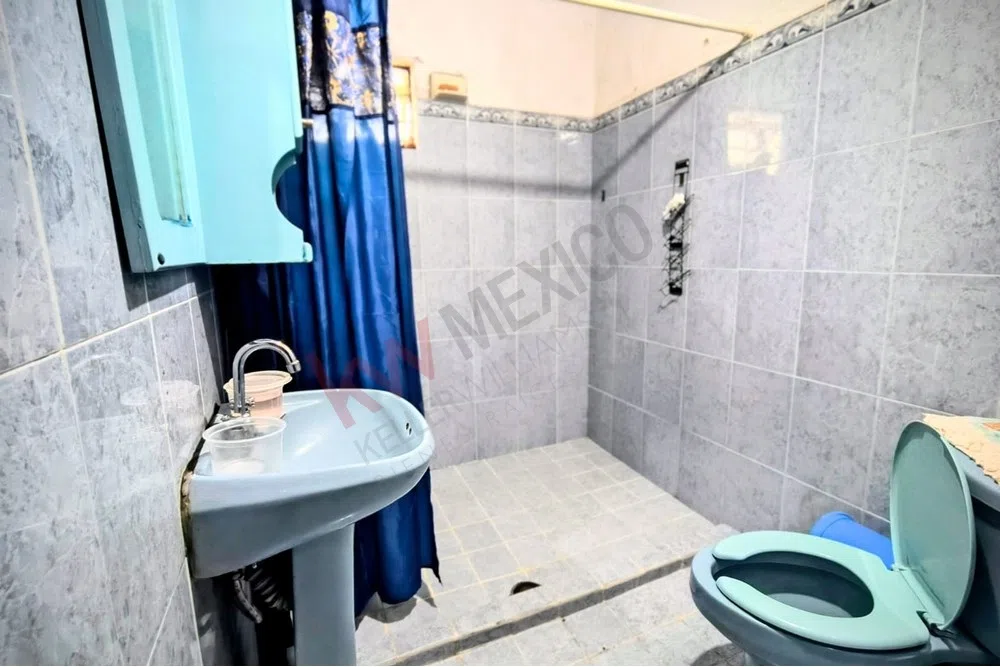 Foto 6 de Casa en venta con departamento independiente