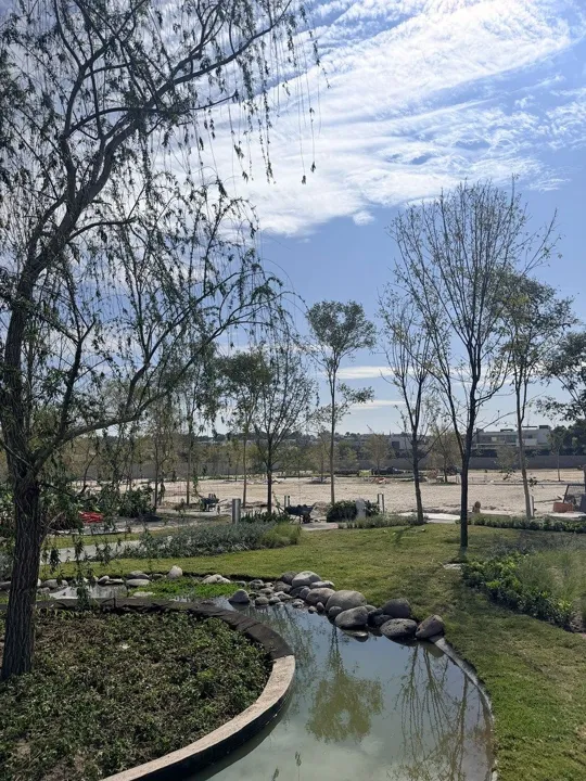 Foto 4 de Terreno en venta en Zona Andares