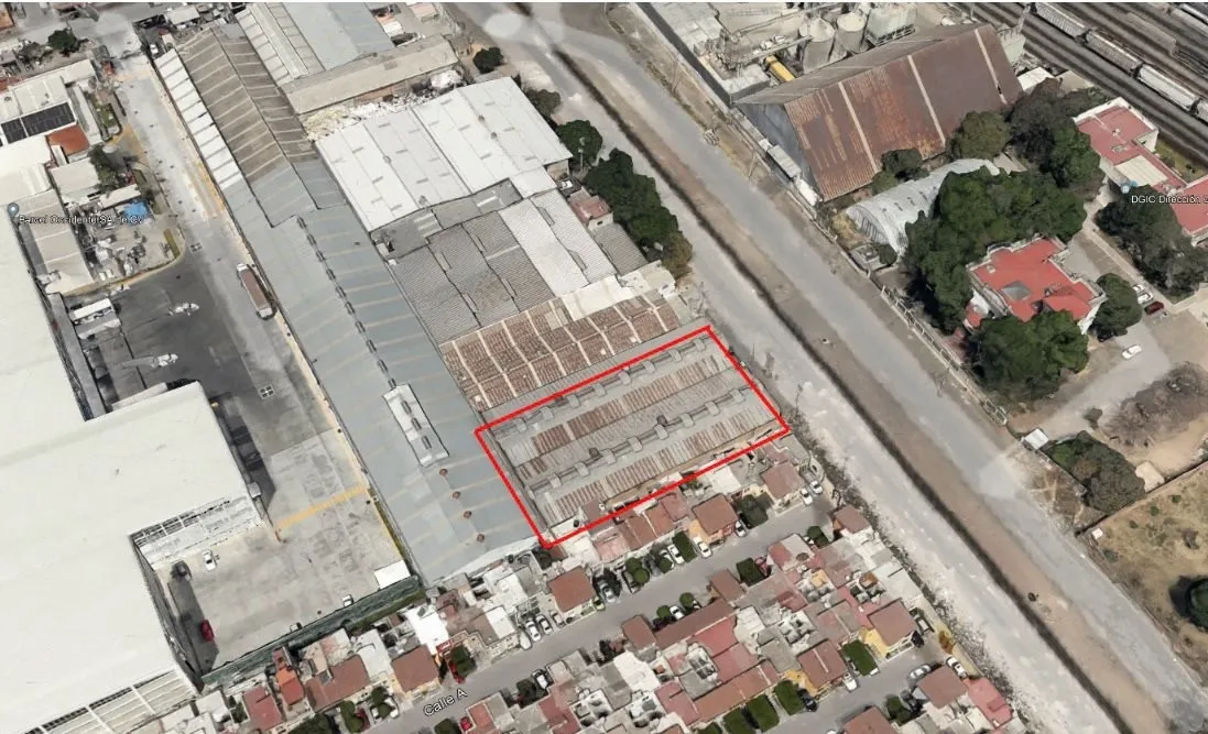 Foto 4 de Bodega Industrial en venta en 13, Ferrocarril, Guadalajara