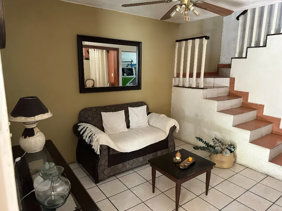 Foto 4 de Casa en venta en Calle Lirio, Los Tulipanes, Zapopan