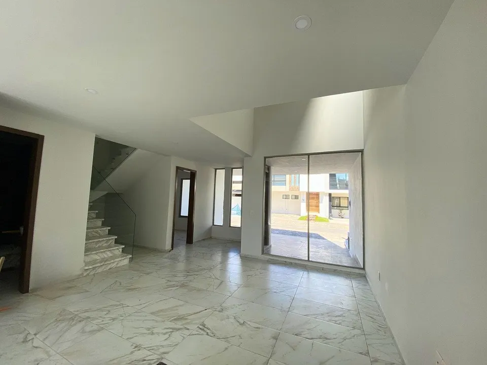 Foto 6 de Casa en Renta con Estudio en PB y Roof Garden | Soare II, Solares