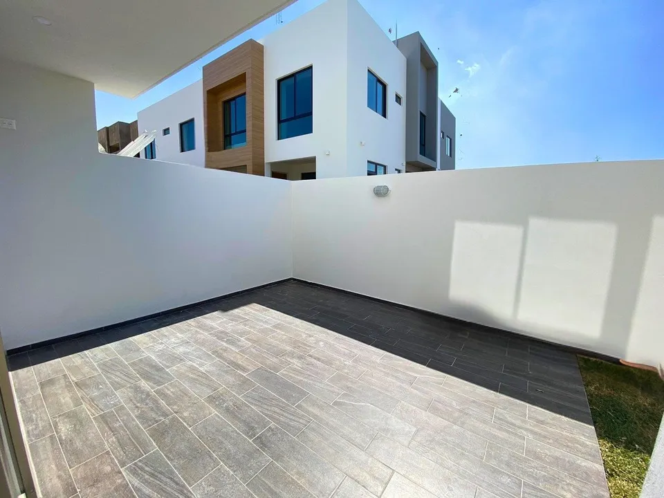 Foto 7 de Casa en Renta con Estudio en PB y Roof Garden | Soare II, Solares
