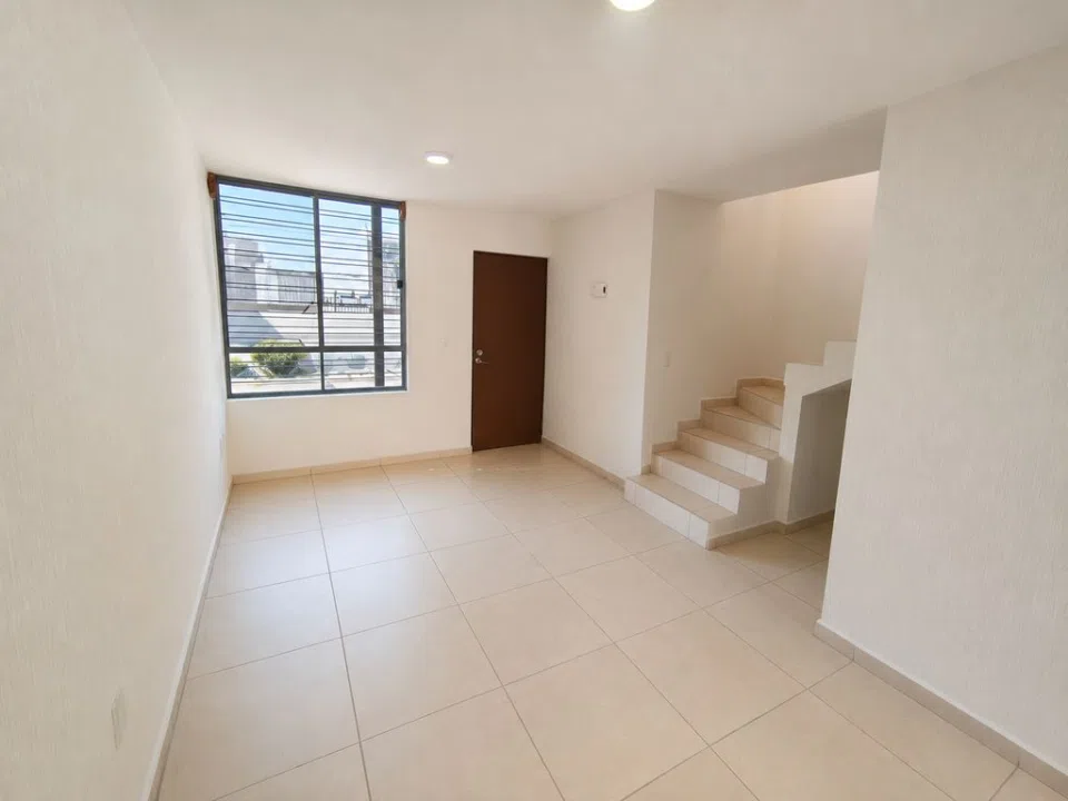 Foto 2 de Casa en Venta en Colinas de Tonalá | Acceso Controlado | 3 Recámaras | Cochera para 2 Autos