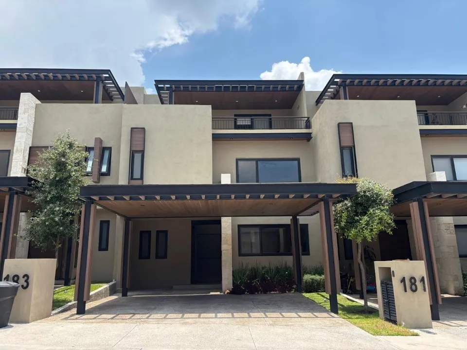 Casa en renta en Paseo Villa Carriedo, Villa Carriedo, Villas Carriedo