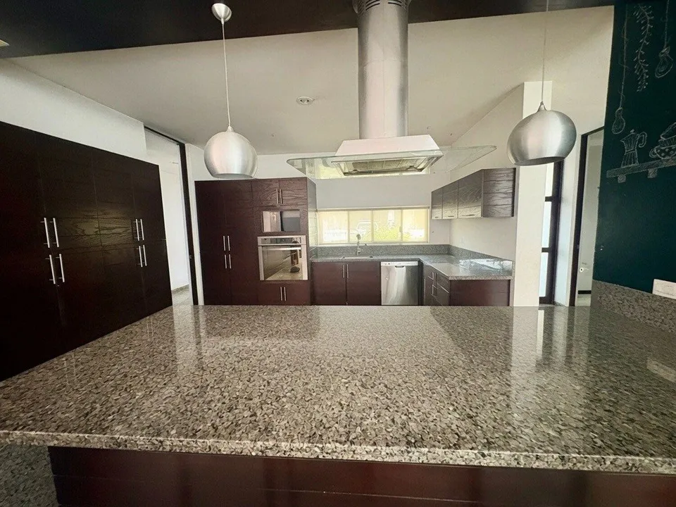 Foto 4 de Casa en Venta, Santillana Parque Residencial, Solares, Zapopan, Jalisco