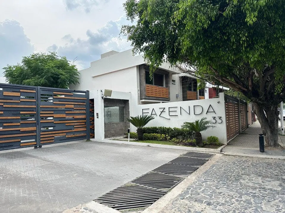 Casa en Venta en Ciudad Granja - Calzada de los Cipreses 56