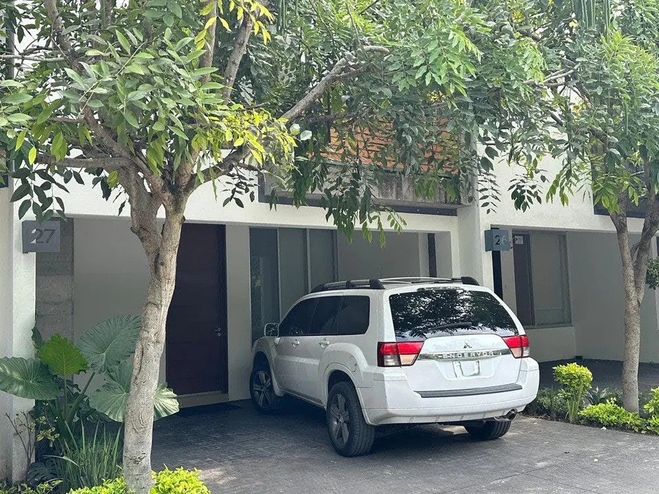Foto 3 de Casa en Venta en Ciudad Granja - Calzada de los Cipreses 56