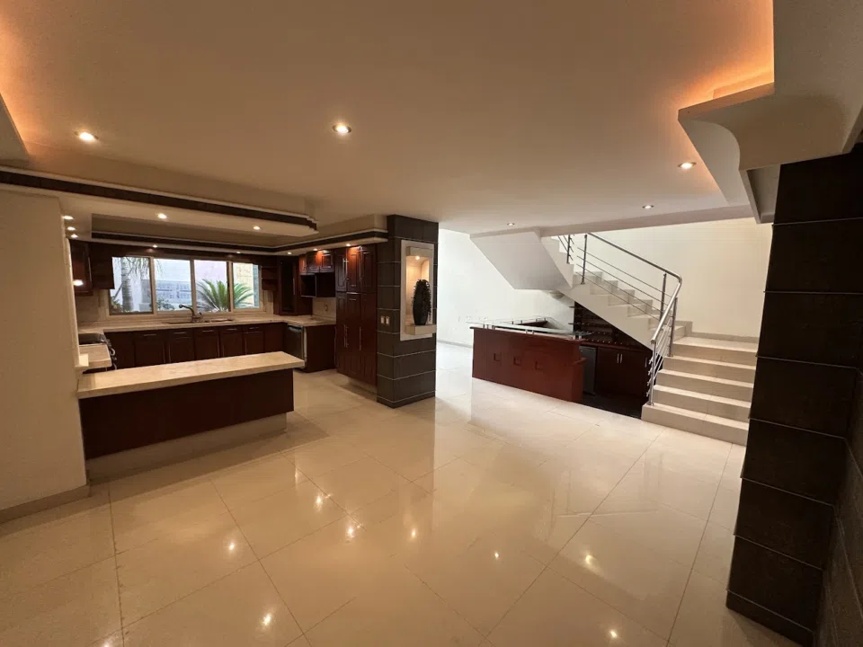 Foto 4 de Se vende casa en Fracc. Novelistas en Jardines Vallarta