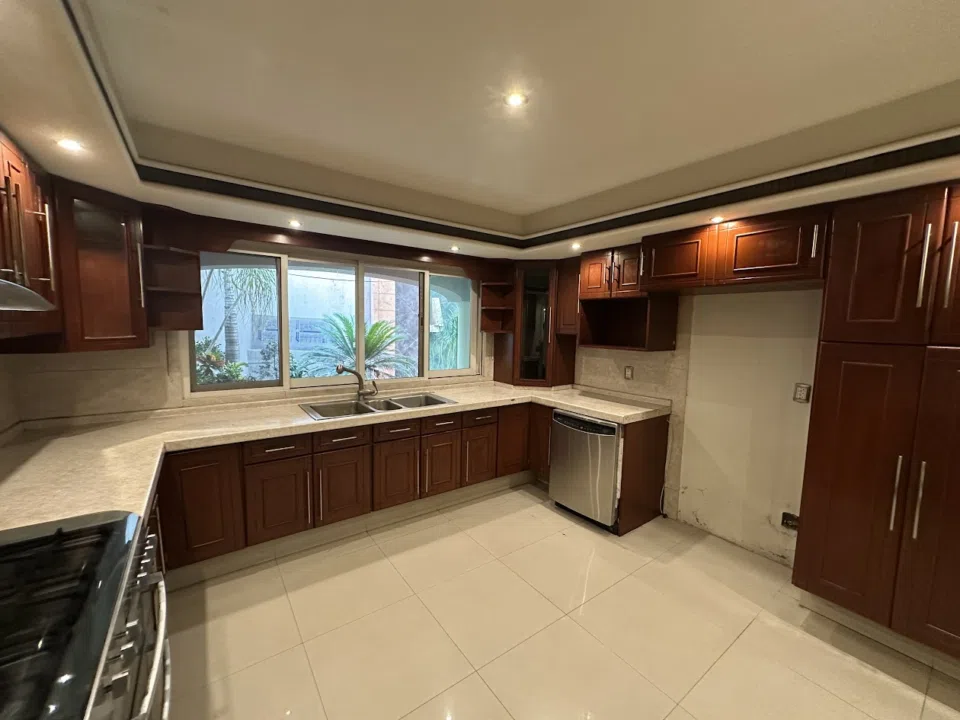 Foto 5 de Se vende casa en Fracc. Novelistas en Jardines Vallarta