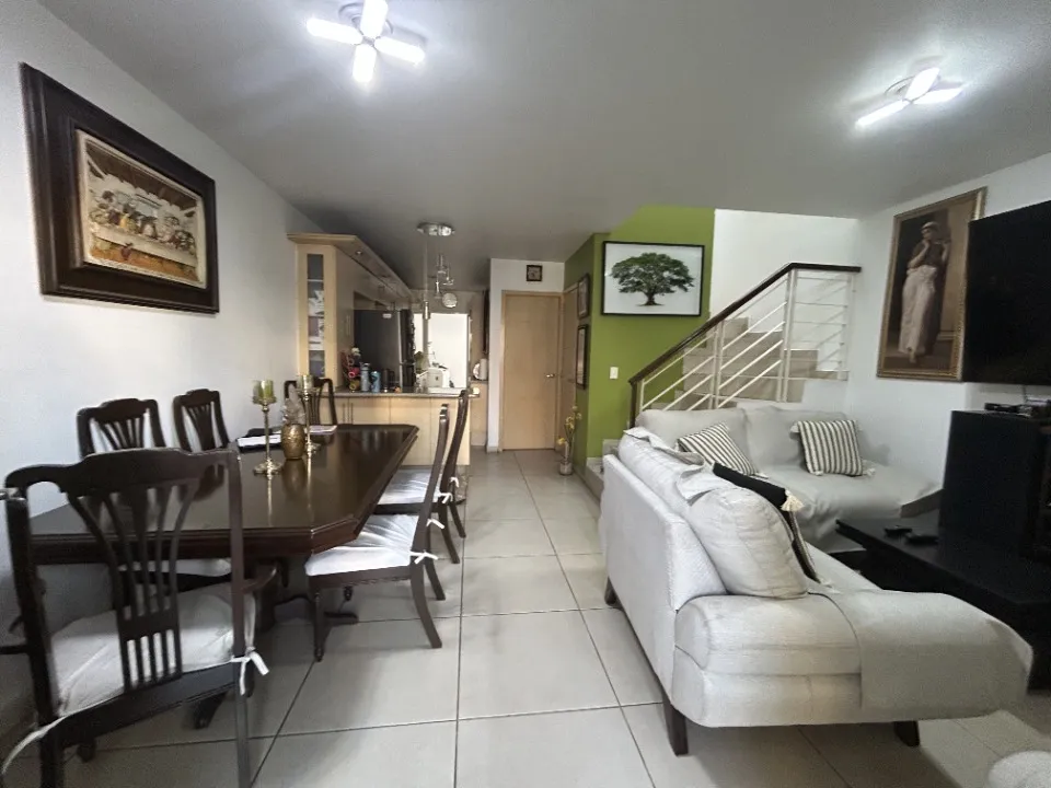 Foto 5 de Casa en venta en Viña Nte. , Real Valdepeñas, zapopan