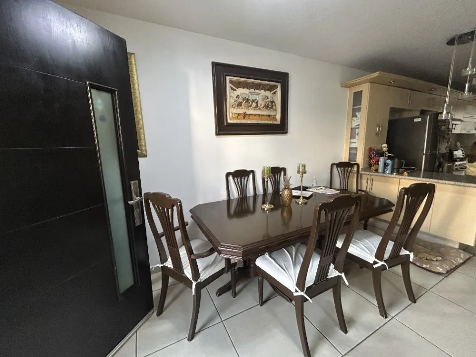 Foto 6 de Casa en venta en Viña Nte. , Real Valdepeñas, zapopan