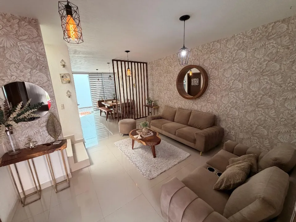 Foto 4 de Casa en venta en Calzada de las Flores, REAL DE VALDEPEÑAS, Zapopan