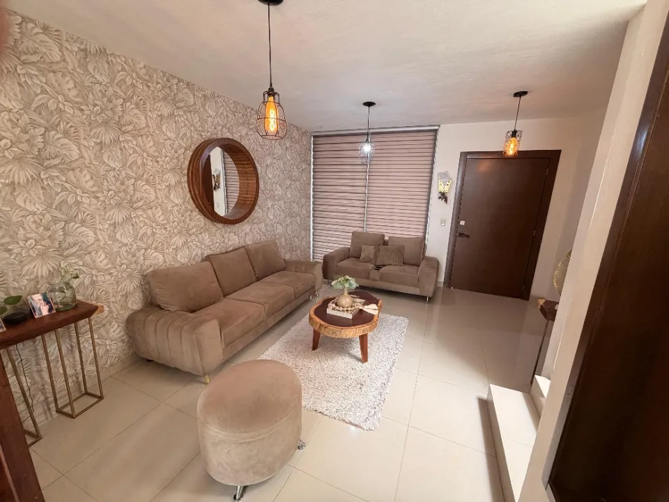 Foto 6 de Casa en venta en Calzada de las Flores, REAL DE VALDEPEÑAS, Zapopan
