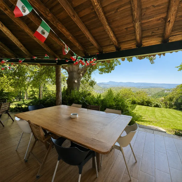 Foto 4 de Casa en venta en De La Alegria, El Centinela, Zapopan