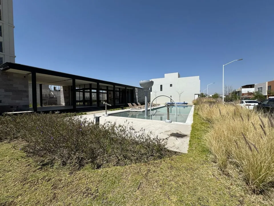 Foto 5 de Terreno en venta en Condominio Azent/ Zona Solares.