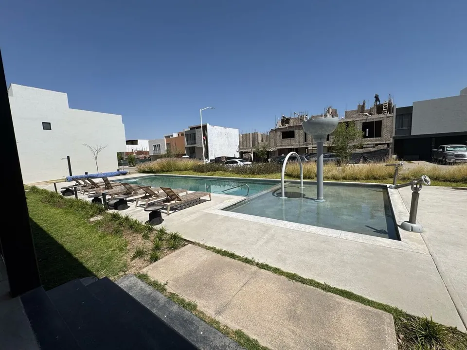 Foto 6 de Terreno en venta en Condominio Azent/ Zona Solares.