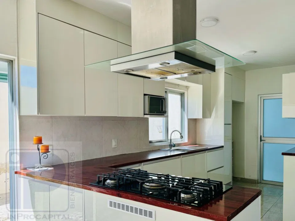Foto 5 de Casa en Av casa fuerte  #M y K 1 , Tlajomulco de Zúñiga