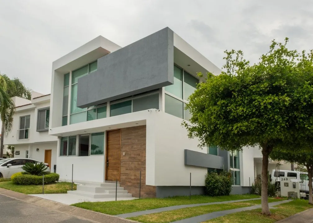 CASA EN RENTA NUEVA GALICIA, COTO TOLEDO
