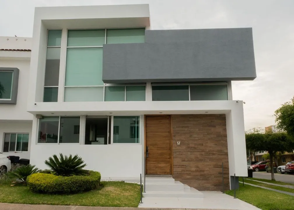 Foto 3 de CASA EN RENTA NUEVA GALICIA, COTO TOLEDO