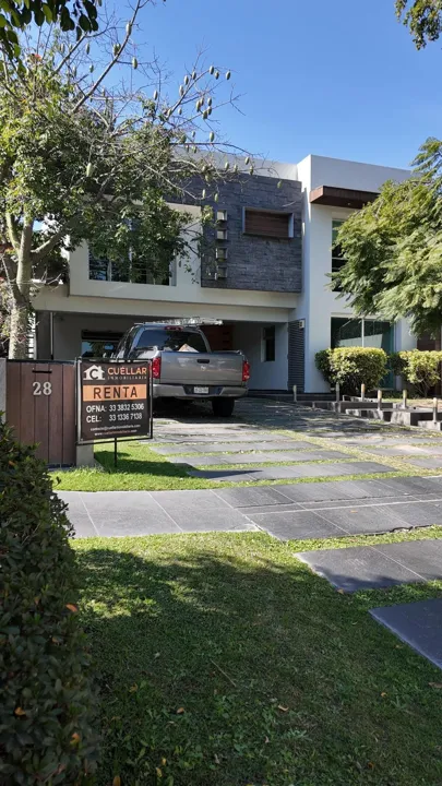 CASA EN RENTA EN ZAPOPAN JAL. VALLE REAL