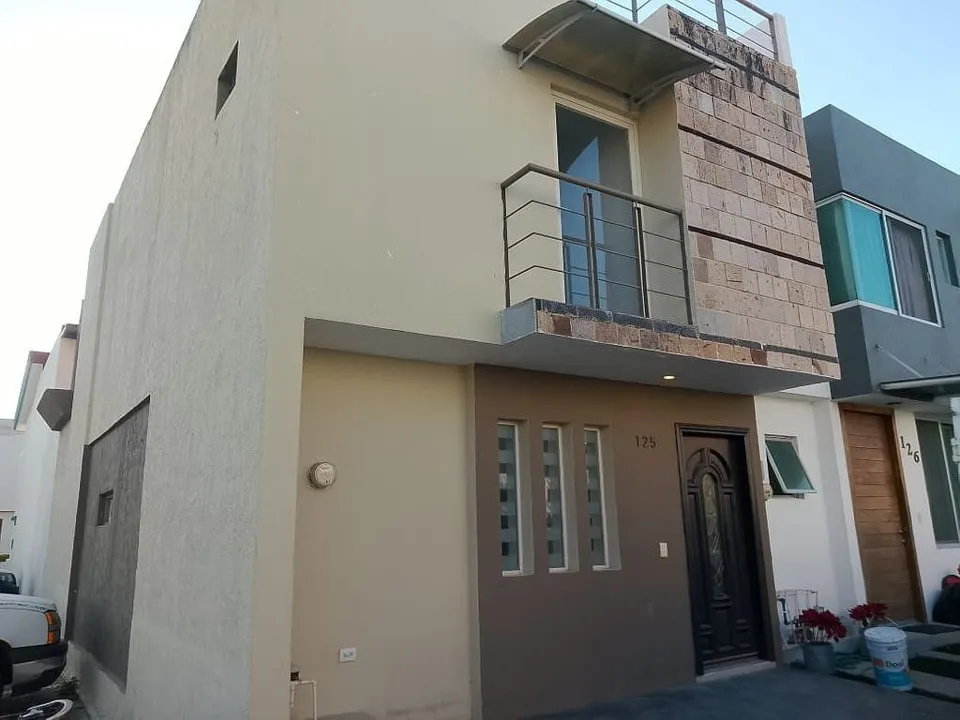 Casa en venta en REAL DE VALDEPEÑAS, Zapopan