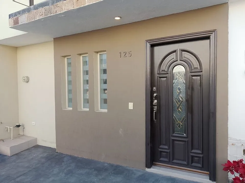 Foto 2 de Casa en venta en REAL DE VALDEPEÑAS, Zapopan