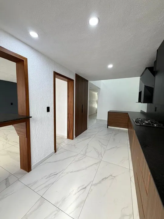 Foto 6 de Casa en Venta en Virreyes - Coto Oxford 38