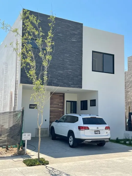 Excelente Casa NUEVA en Venta en Soaré 3 coto Altanza, Colonia Solares