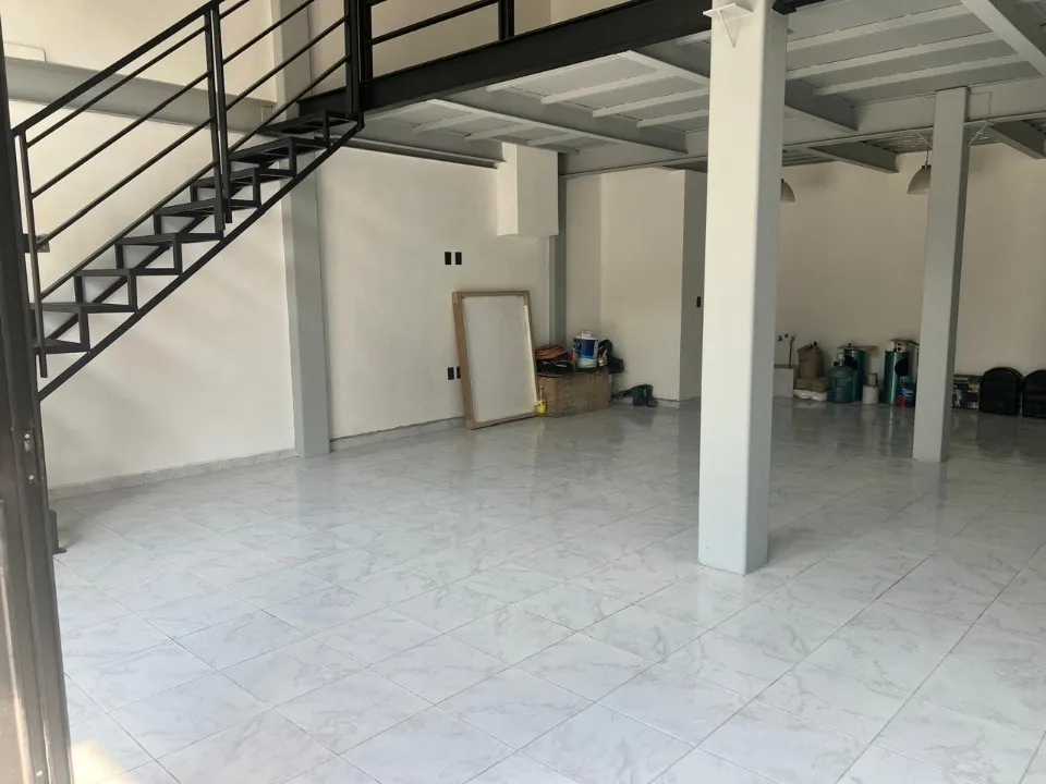 Foto 4 de Local Comercial en renta en Calzada Federalistas, Jardines del Valle, Zapopan