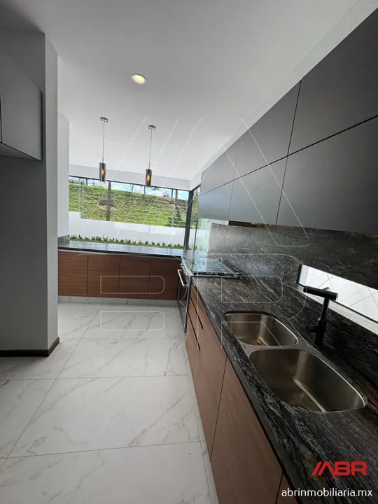 Foto 5 de CASA NUEVA EN PARQUES VALLARTA CON VISTAS ESPECTACULARES