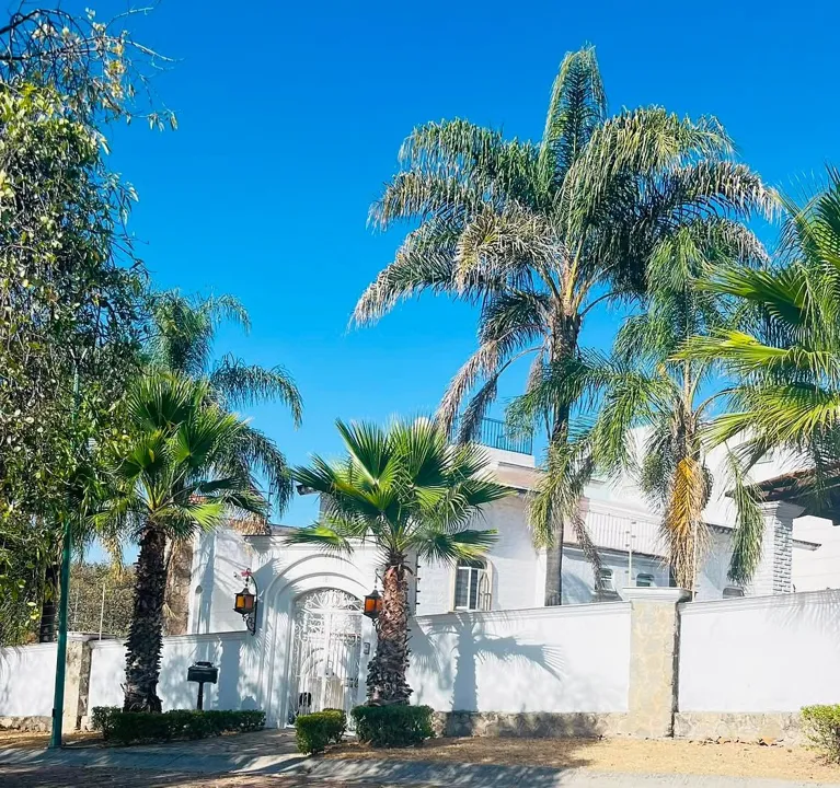 CASA EN VENTA EN EL PALOMAR, TLAJOMULCO DE ZUÑIGA