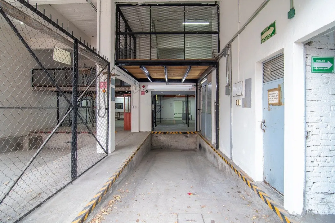 Foto 4 de Bodega Comercial en Renta en Colonia del Fresno, Guadalajara