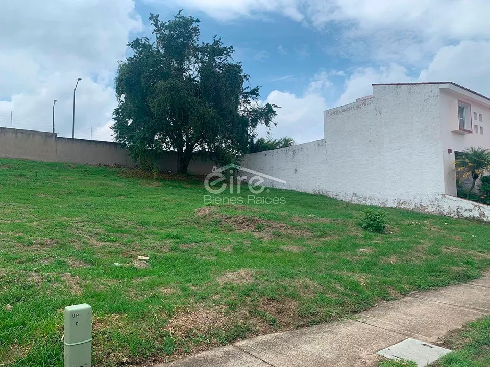 Terreno en Venta en Bosques de Santa Anita, Tlajomulco de Zúñiga, Jalisco.