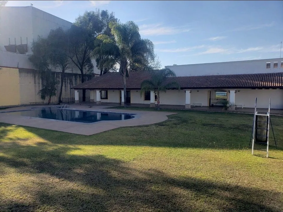 Foto 2 de TERRENO EN VENTA LOS ROBLES FTE. AL ANGEL LEAÑO