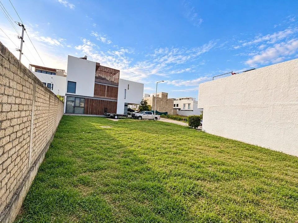 Foto 6 de Terreno en venta en Capital Norte, Coto Pontevedra