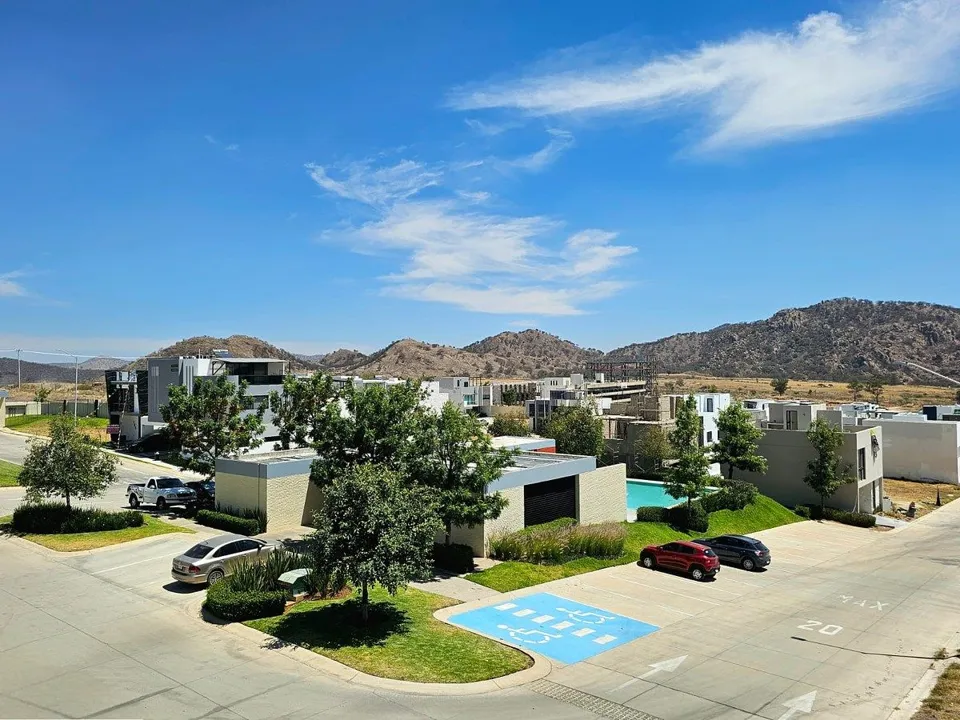 Foto 9 de Terreno en venta en Capital Norte, Coto Pontevedra