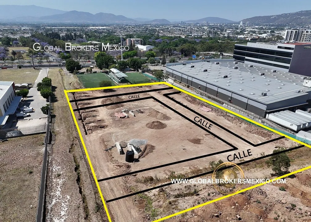 Foto 6 de Terrenos en Venta Frente al ITESO dentro de Periferico, Tlaquepaque, Jalisco