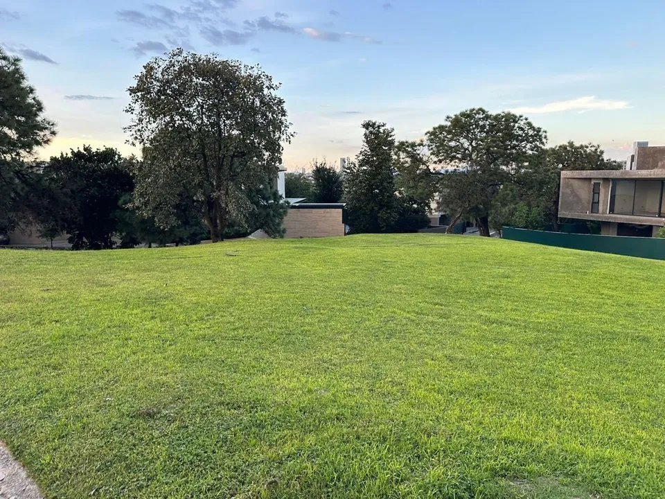 Foto 2 de Terreno en Venta en Coto Bosques de las Lomas en Zapopan, Jalisco