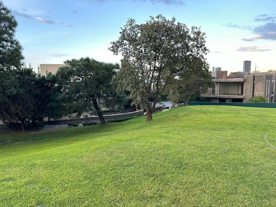 Foto 3 de Terreno en Venta en Coto Bosques de las Lomas en Zapopan, Jalisco