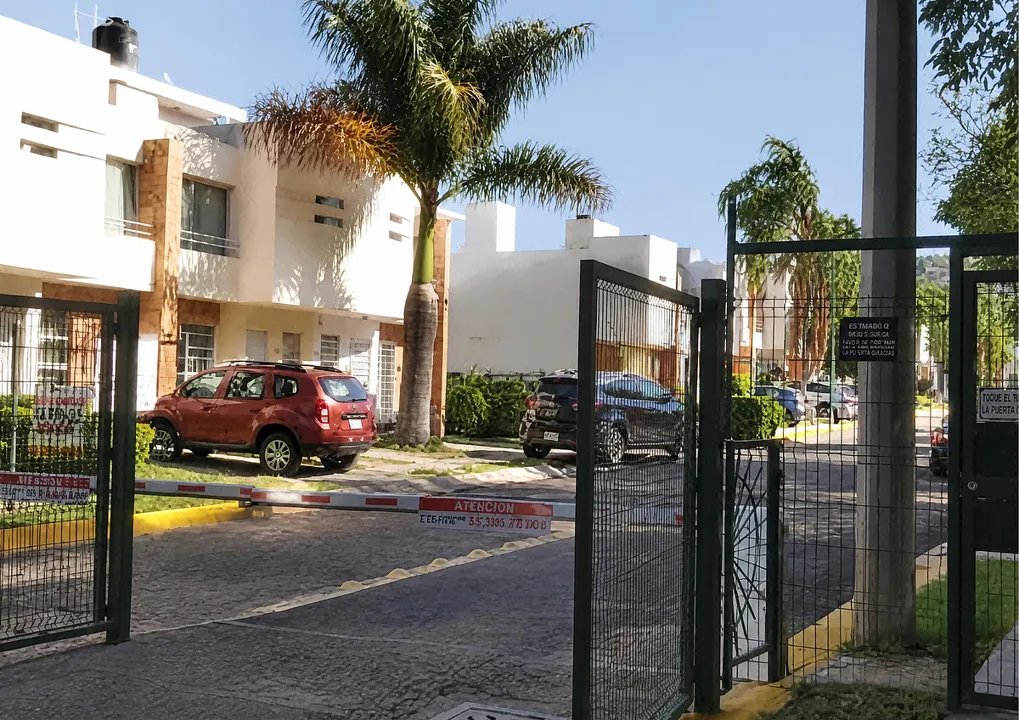 Foto 2 de Casa en venta Coto Le Parc, Hogares de San Nicolás I Zapopan