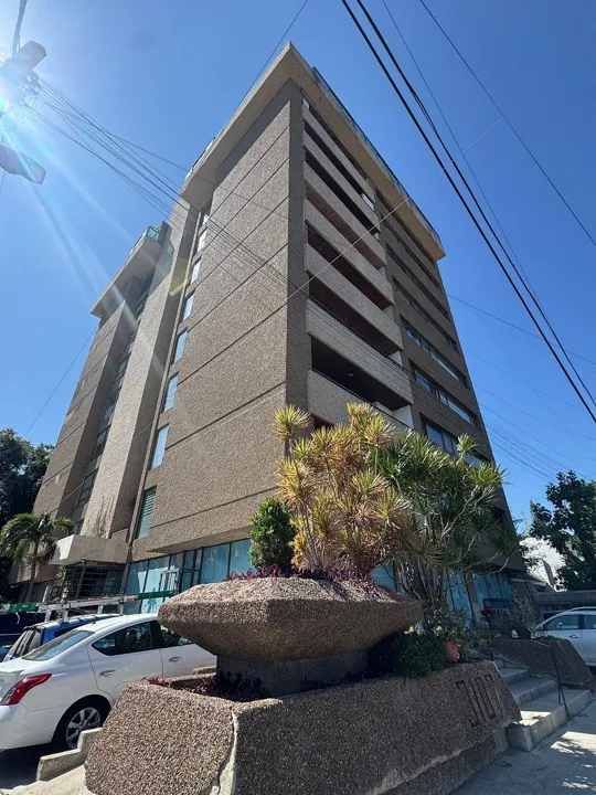 RENTA AMPLIO Departamento amueblado en Providencia!!